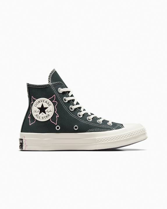 Chuck 70 Enchanted Garden