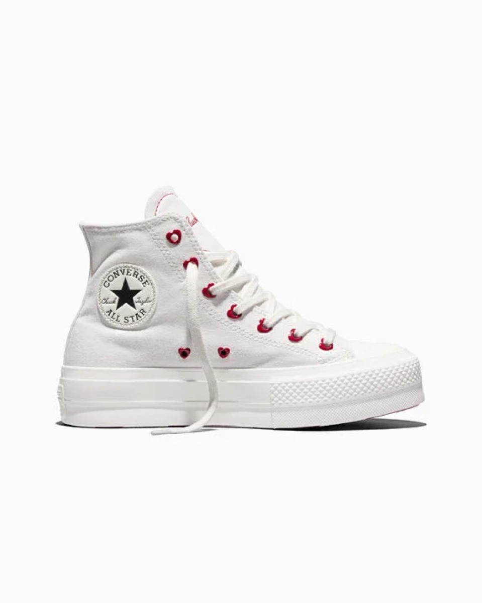 Chuck Taylor All Star Lift Platform Hearts
